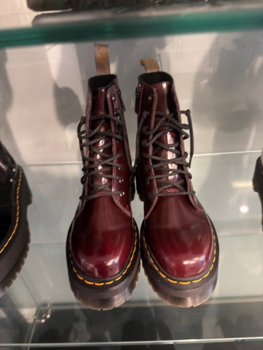 Dr. Martens vegan Jadon boot